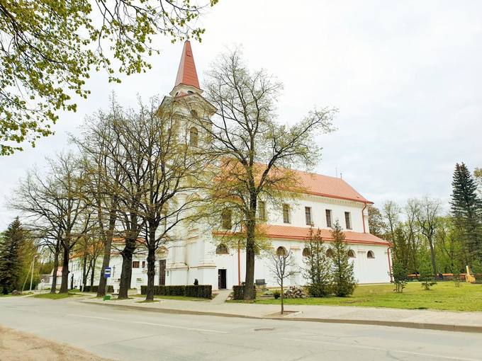 Joniškėlio Švč. Trejybės bažnyčia. Tomos Mikalajūnaitės nuotrauka, 2020